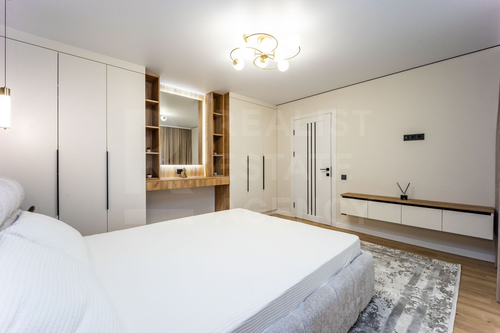 Vânzare, apartament 3 camere 56 mp, str. Mircea cel Bătrân, Ciocana - Poză 5