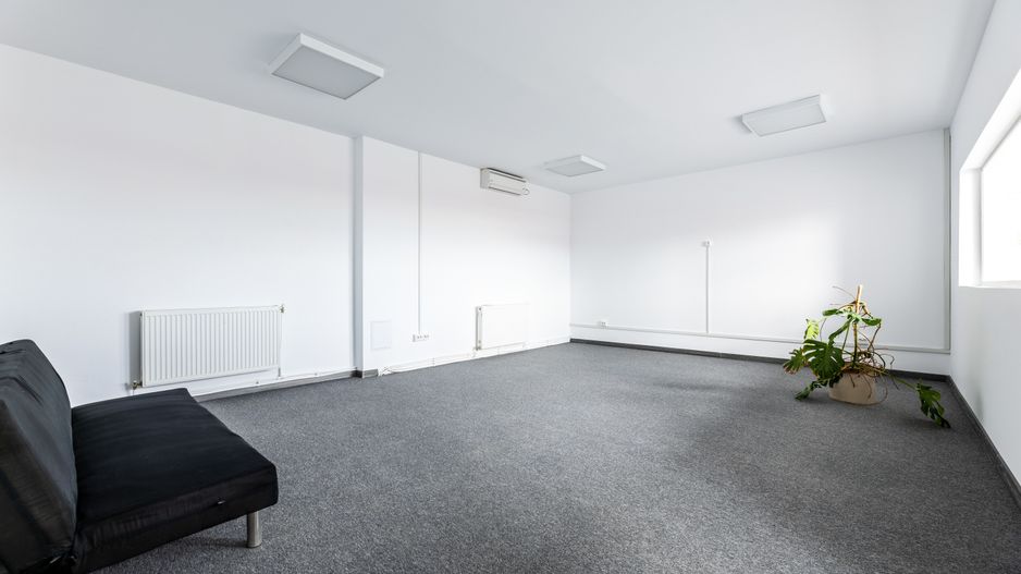 Spațiu de birouri de închiriat în zona UTA - Poză 2