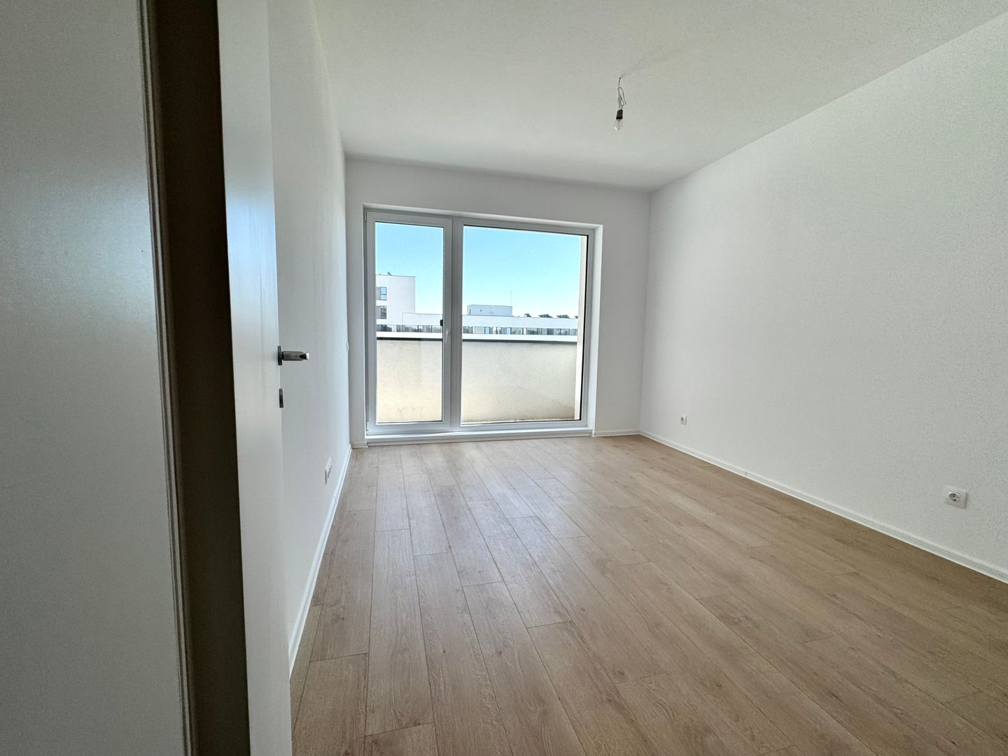 3 camere SU 74 mp + terasa 13.5 mp - Sector 1 - Poză 11