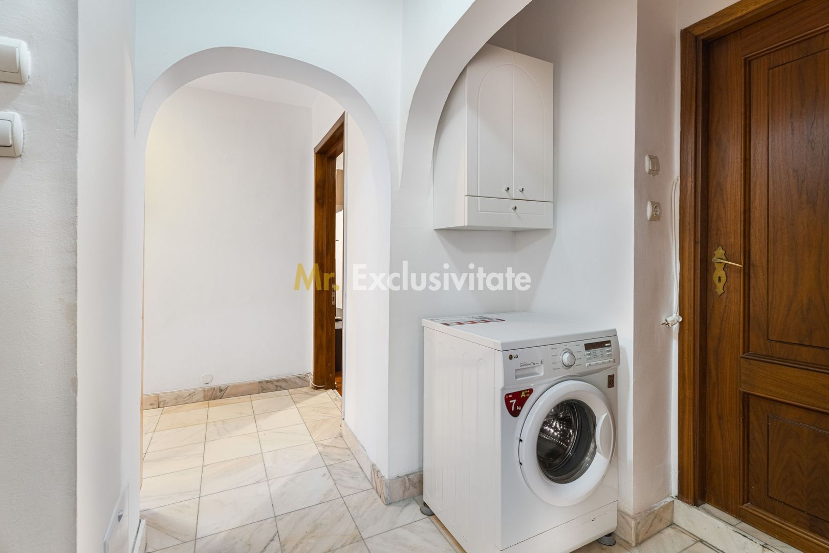 4 camere cu boiler, 13 Septembrie - Poză 11