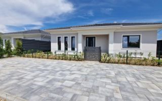 CASA INDIVIDUALA- 4 CAMERE, TOATE UTILITATILE, TEREN 550 MP, COMIS 0% - Poză 2