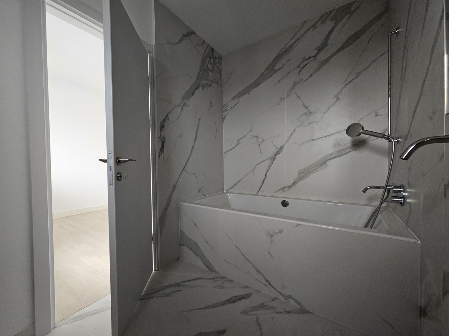 Penthouse 4 camere 3 bai de Lux în  Iancu Nicolae, Baneasa Nou - Poză 24