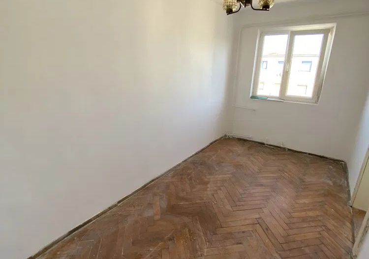 Ag EUROPA vinde ap 2 cam 33mp la etajul 4 in Solidaritatii. - Poză 1