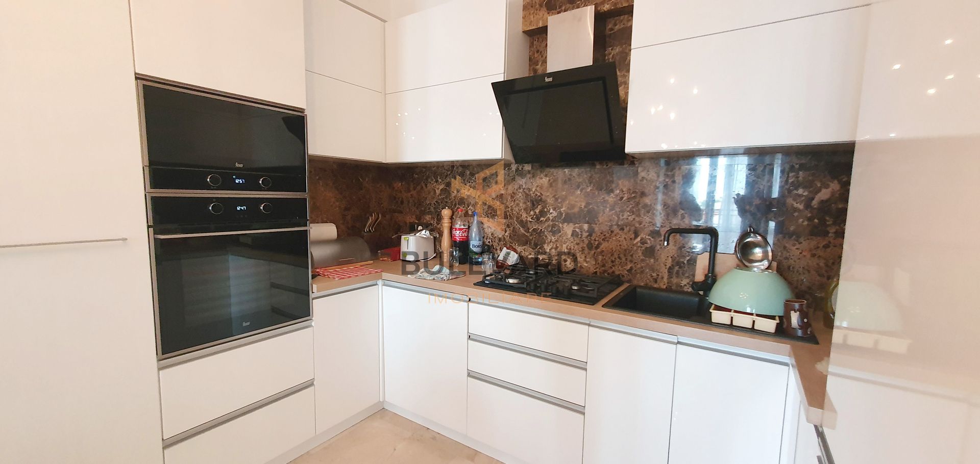 Apartament ultramodern  cu 3 camere in Piata Mihai Viteazu! - Poză 3