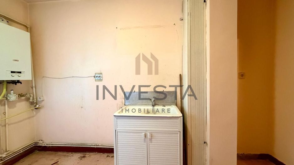 De vanzare apartament cu 3 camere pe strada Izlazului! - Poză 5