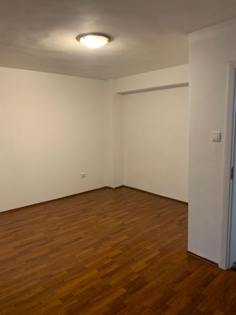 Vanzare 3 Camere Mall Vitan, Încălzire în pardoseală, Lângă Grădiniță și Școli - Poză 5