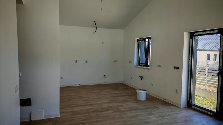 Casa individuala constructie NOUA Codlea,PARTER ,3 camere,curte 400 mp - Poză 8