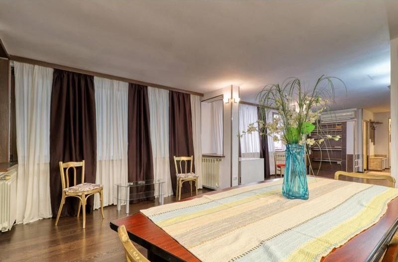 Ion Neculce | Apartament 5 camere în vilă monument - Poză 20