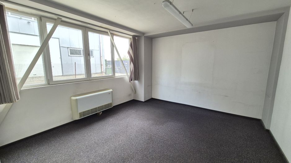 Hala 1040 mp + Spatiu de birouri 400 mp - Militari - Poză 11