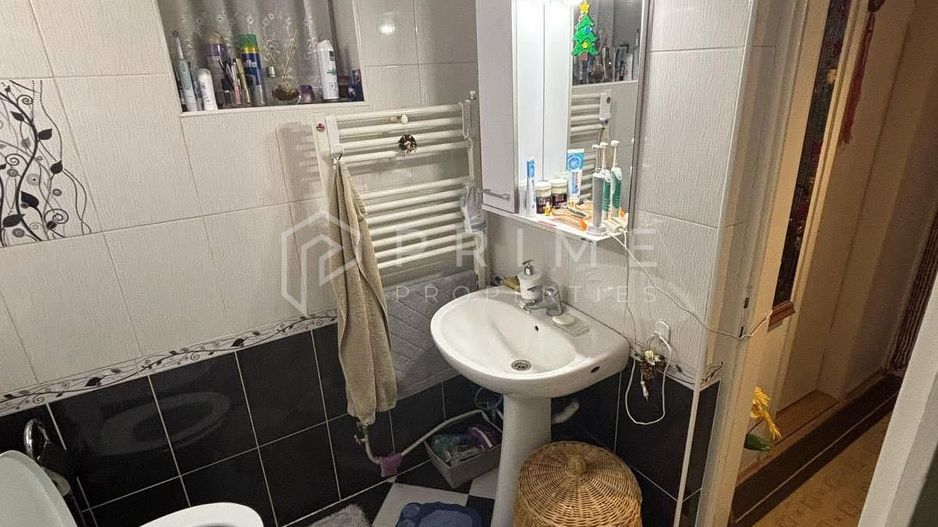 Casa cu front stradal,  7 Noiembrie, ideala clinica/cabinet/locuinta - Poză 16