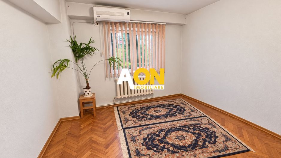 Apartament decomandat, 4 camere, 95 mp utili, boxa de 13 mp, Centru - Poză 13