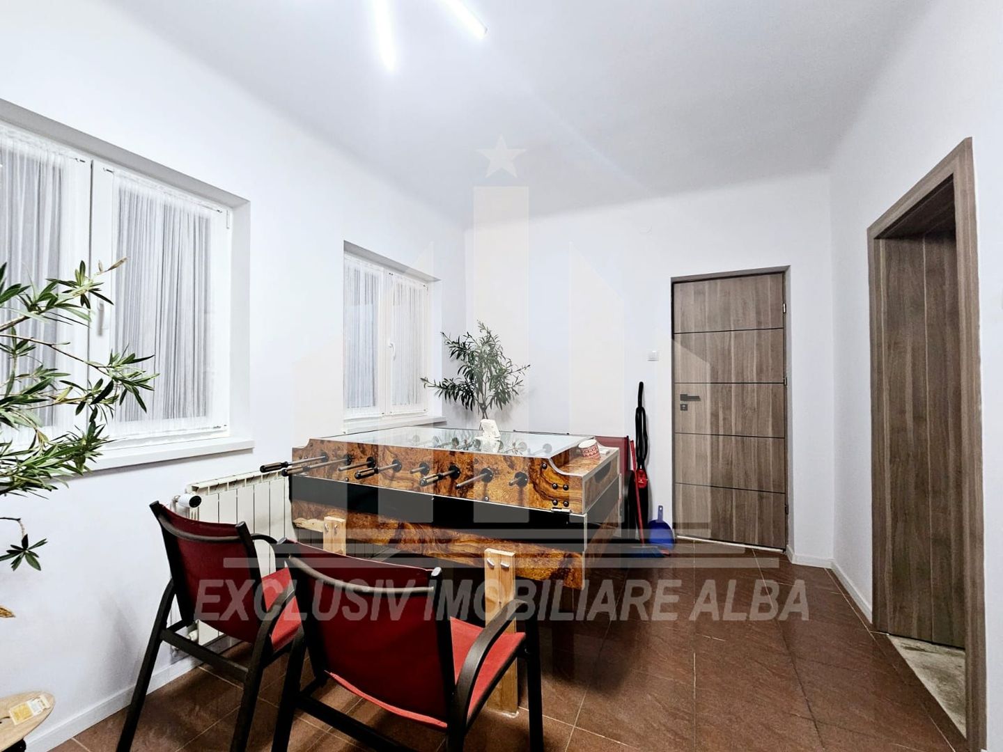 Casa individuala de inchiriat, Cetate - Poză 5