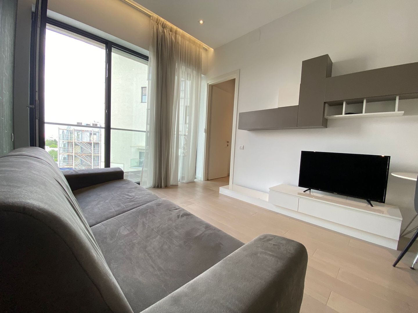 Apartament 2 camere One Herăstrău Park – Eleganță și confort - Poză 2