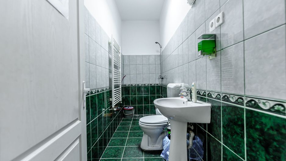 De vanzare casa ultracentrala– Str. Augustin Doinas, Arad | 98 mp - Poză 6