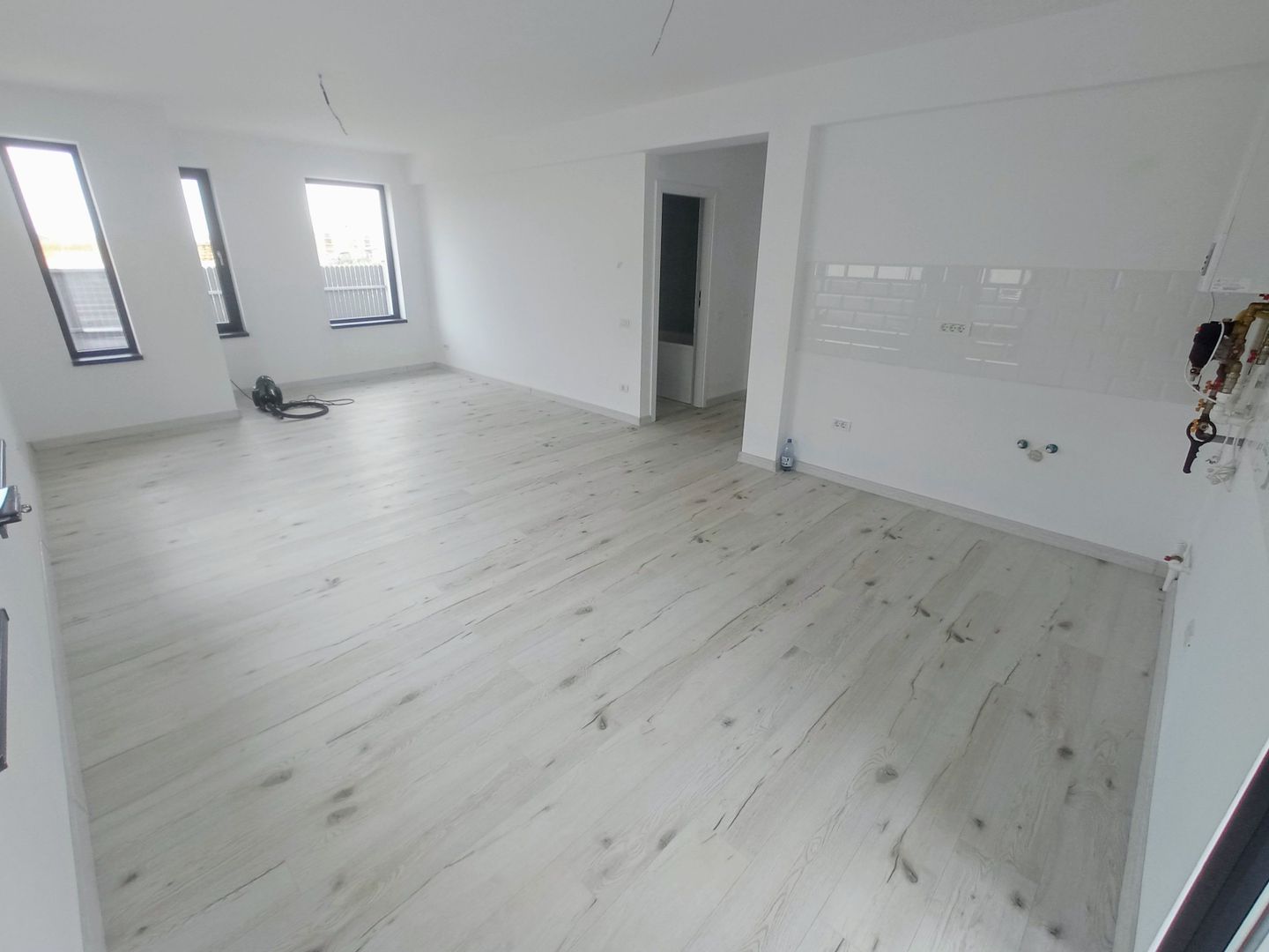 CASA INDIVIDUALA - 4 CAMERE, 333 MP TEREN,PARTER + POD, COMISION 0% - Poză 18