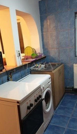 Casa cu 4 camere în zona Iris - Poză 2