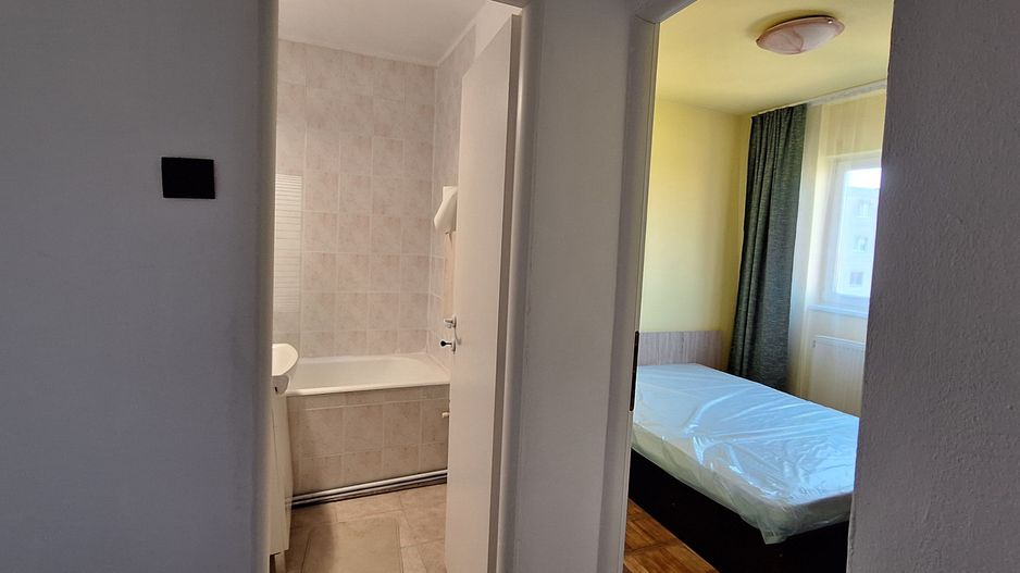 Apartament cu 3 camere - Central - Poză 7