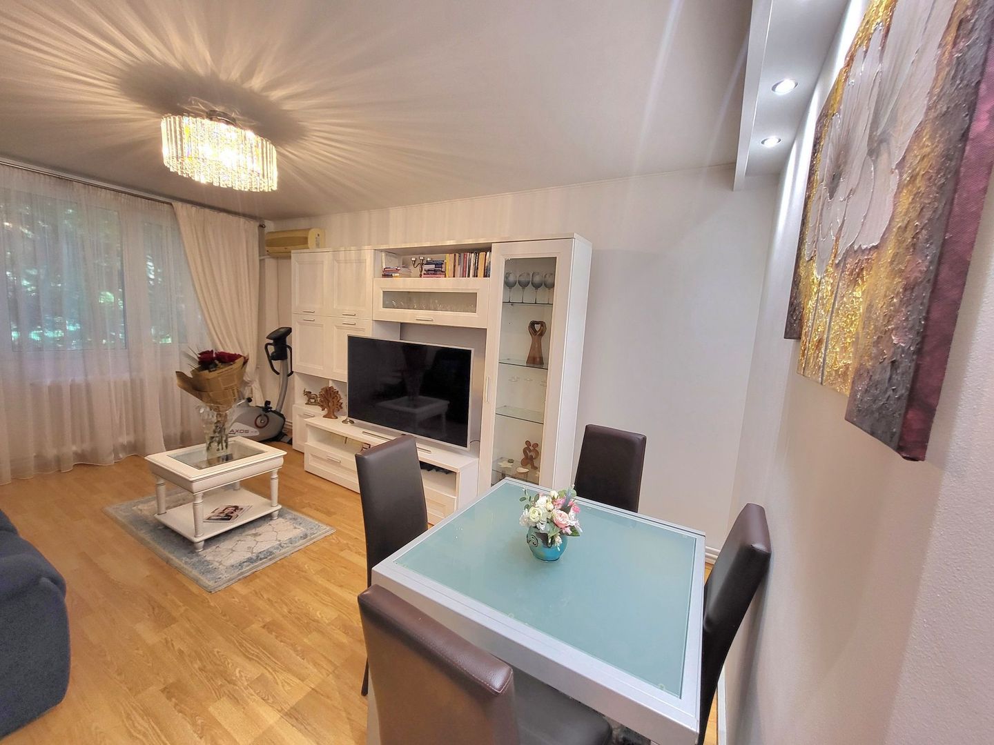 Direct proprietar vand apartament 4 camere București - Poză 2