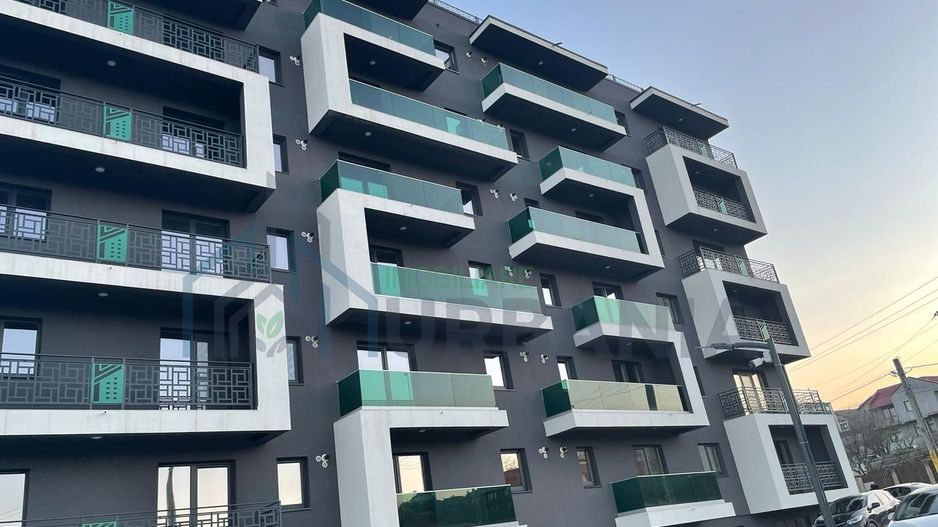 Apartament de vânzare, 2 camere, Bucium Visani, etaj 4/5, 65,70 mp - Poză 1