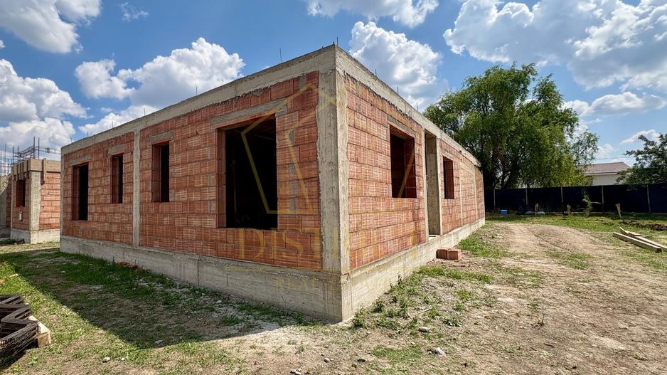 Duplex spațios cu 3 camere si toate utilitățile | Mosnita Noua | Lidl - Poză 1