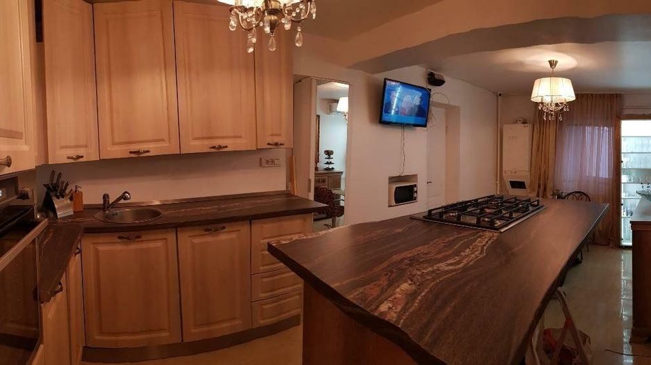 Particular vila + spatiu comercial 290 mp Unirii investitie cu preluare chiriasi - Poză 5