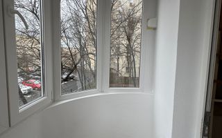 Studio Lujerului-Virtutii ( 1 minut tramvai- 8 minute metrou ) - Poză 8