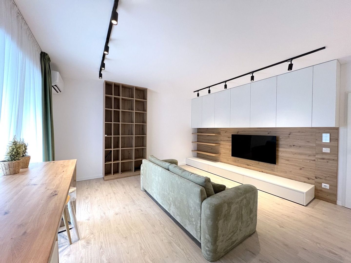 Apartament la cheie + loc parcare cu priză EV – Barbu Vacarescu/ Tei/ Floreasca - Poză 1