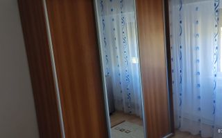 De inchiriat apartament spatios in Piata Centrala, 320 euro - Poză 1