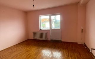 Apartament 3 camere de vânzare  – Str. C R Vivu, zona centrală! - Poză 6