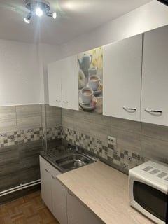 Inchiriere casa  6 camere 3 bai curte libera 180mp, zona Crangasi - Poză 5