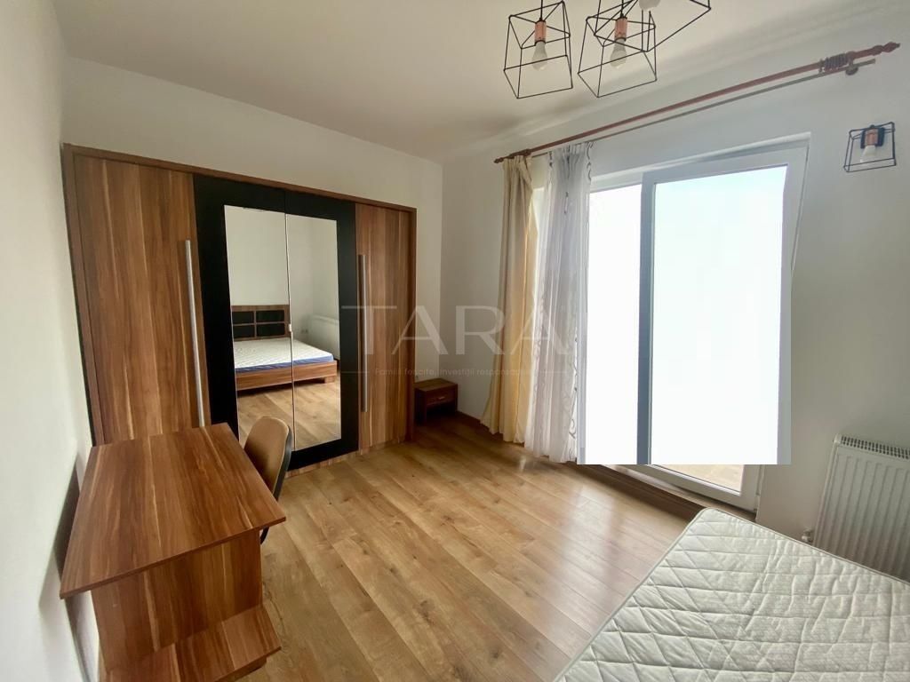 Apartament cu 4 camere de vanzare in Europa - Poză 11