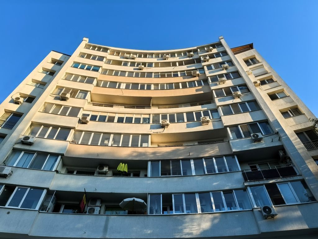 COMISION 0% - Garsoniera cu vedere spre Parcul Cismigiu - bloc Diham ( MAI) - Poză 17