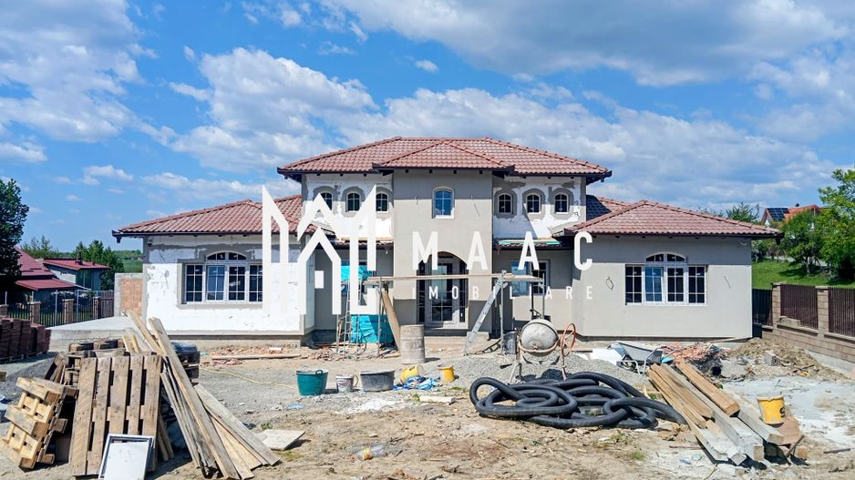 Casa stil mediteranian 4 dormitoare 800 mp teren Tocile Sibiu - Poză 2