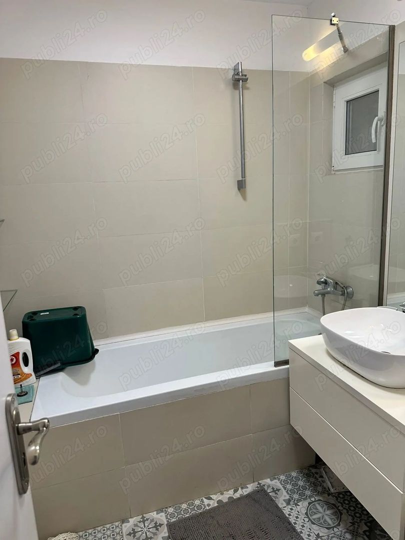 De inchiriat Apartament  3 camere Romana sector 1 - Poză 5