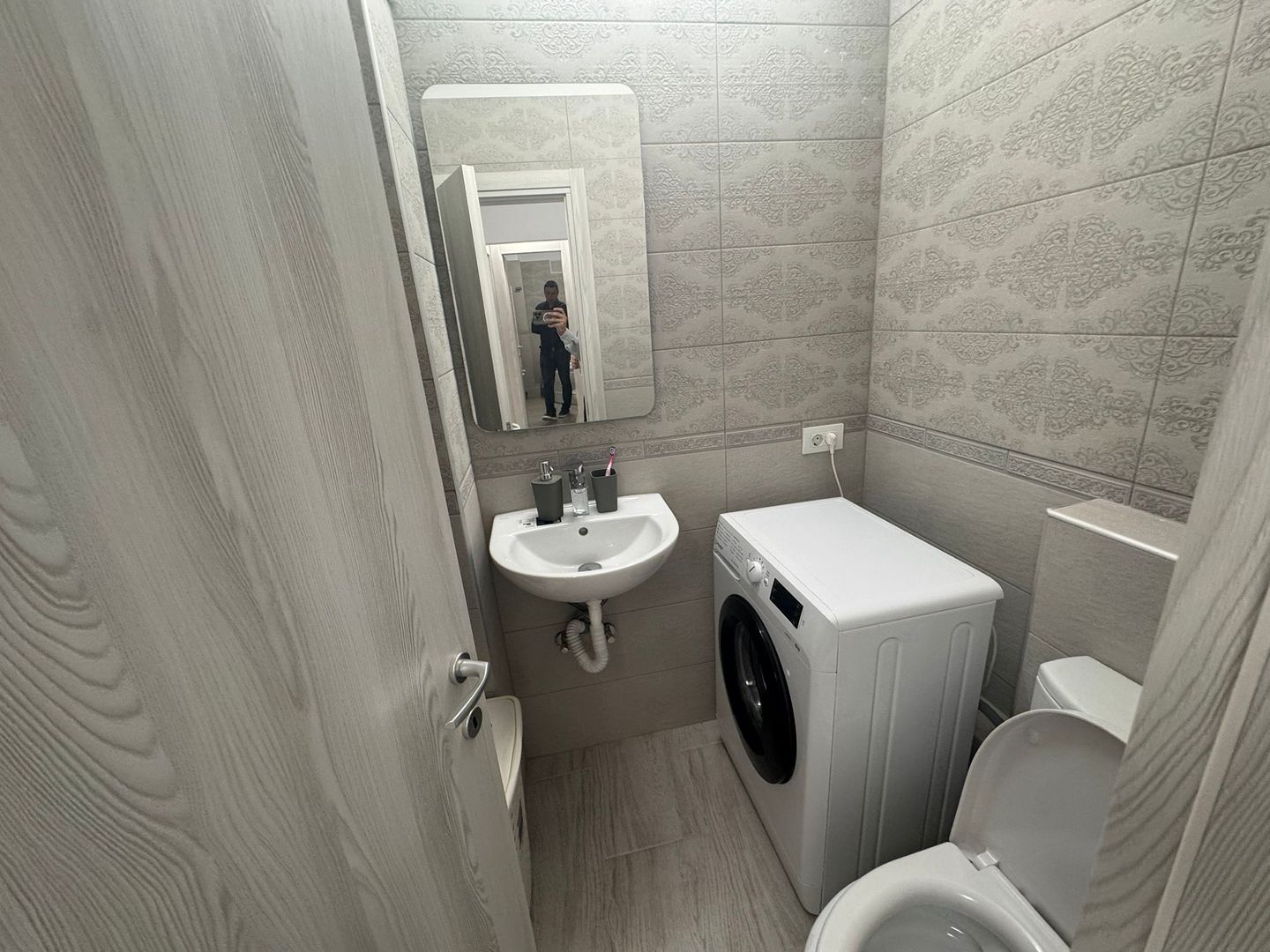 Sebastian 3 Camere Centrala Parcare 2 bai 3/8 - Poză 12