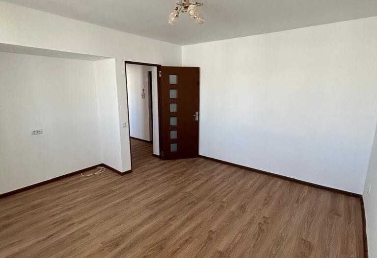 Apartament 2 camere, decomandat,  Micro 20 - Poză 3
