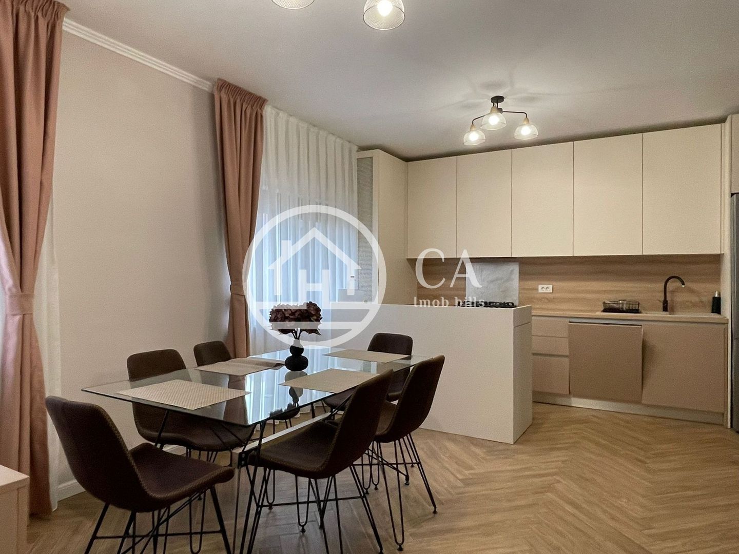 Casa LUX cu 5 camere de inchiriat in zona Iosia, Oradea - Poză 1