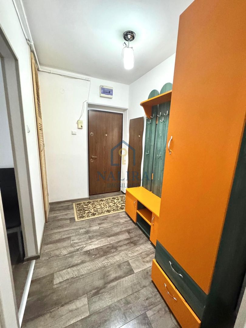 Apartament 3 camere de vanzare - Traian - Etaj intermediar - Poză 8