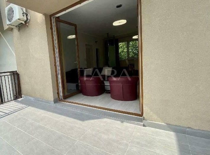 Oportunitate excelentă! Apartament in vilă, 5 camere. - Poză 6