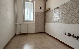 Apartament 2 camere | Zona Nord | Mutare imediata | Etaj 3 - Poză 3