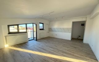 APARTAMENT MANSARDA BLOC NOU - Poză 1