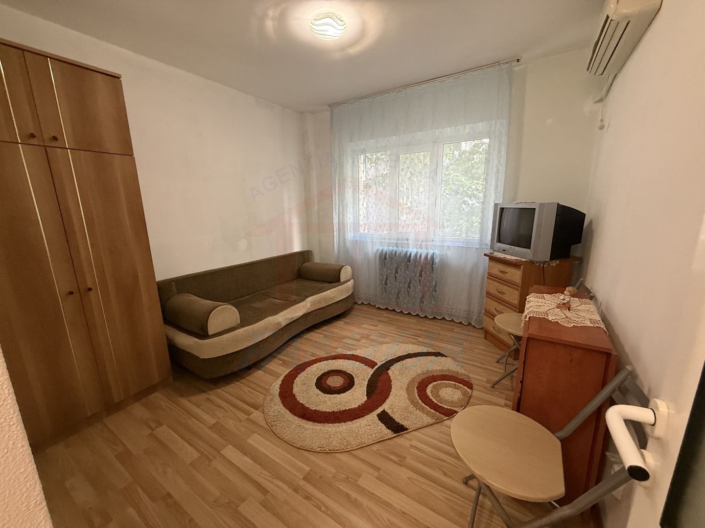 🏛️ De închiriat 2 camere, Micro 20, 350 euro/luna - Poză 7