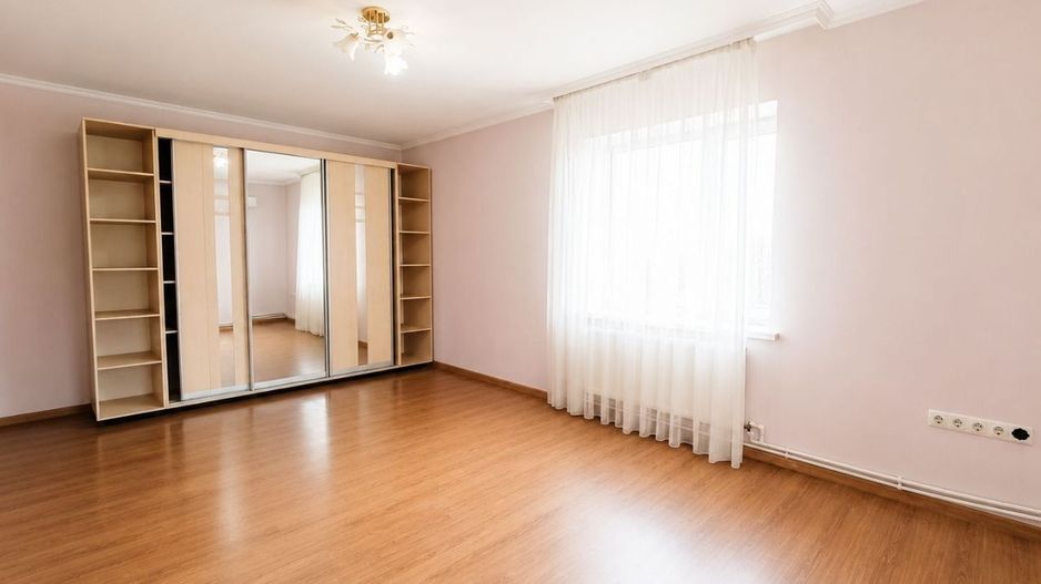 Cojușna - Casă 6 Dormitoare + Living | 259 m² | teren 10,81 ari | Spațiu generos pentru familie | 280.000 € - Poză 24