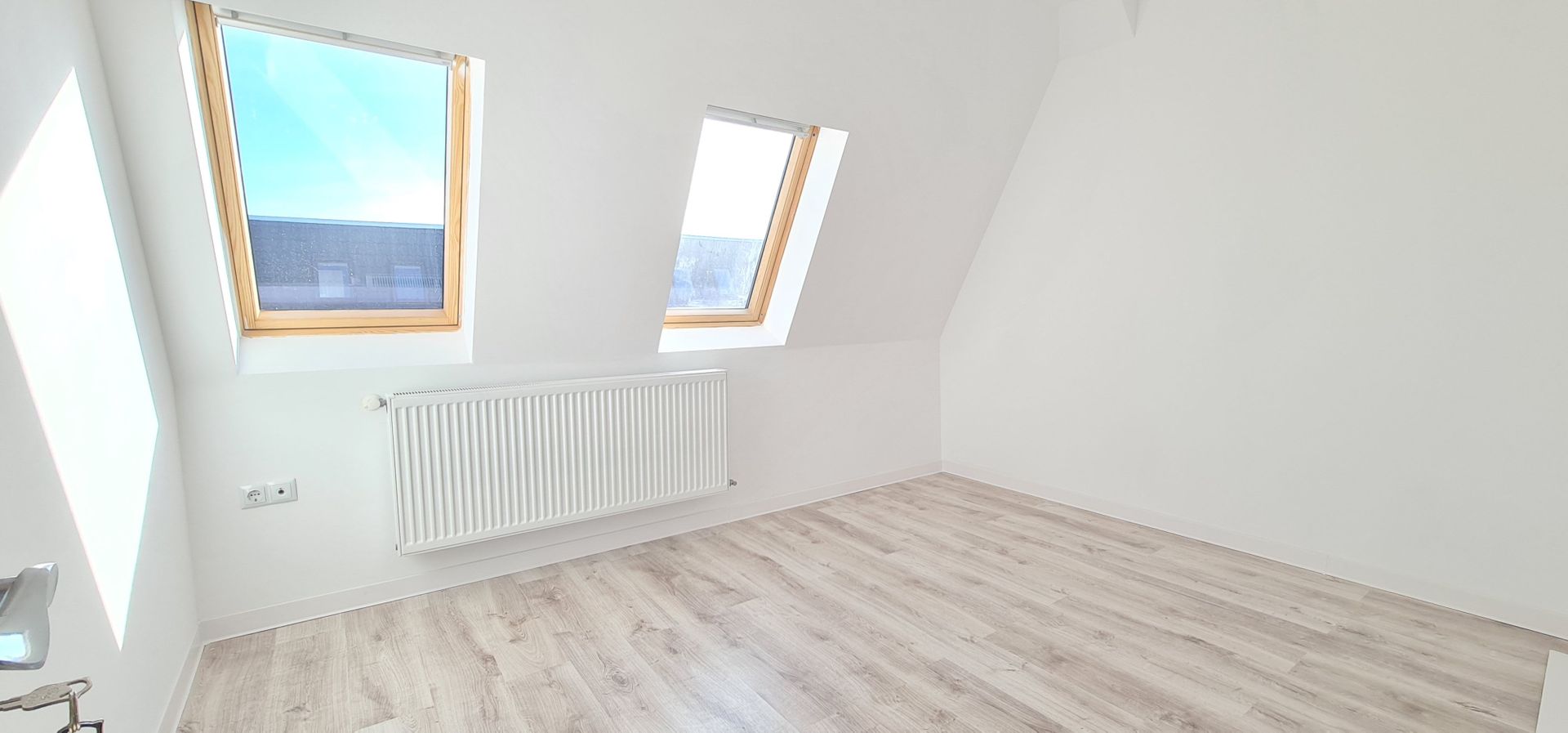 Casa finalizata intabulata in Cartier Izvor Tarlungeni Brasov - Poză 4