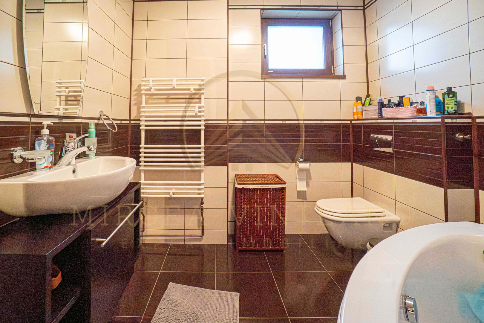 DACIA - Vila D+P+1E+M, teren 780 mp, deschidere 24 ml. - Poză 73