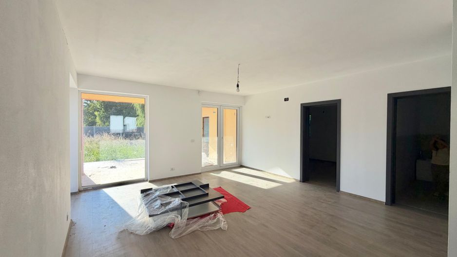 Casa individuala I 3 camere I 480 mp teren I Sanmihaiu Roman - Poză 2