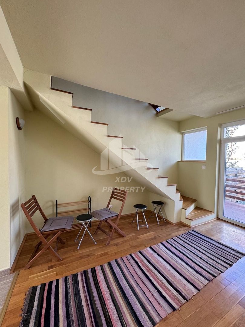 Casa tip duplex , prima inchiriere , 4 camere, 2 bai - Poză 11