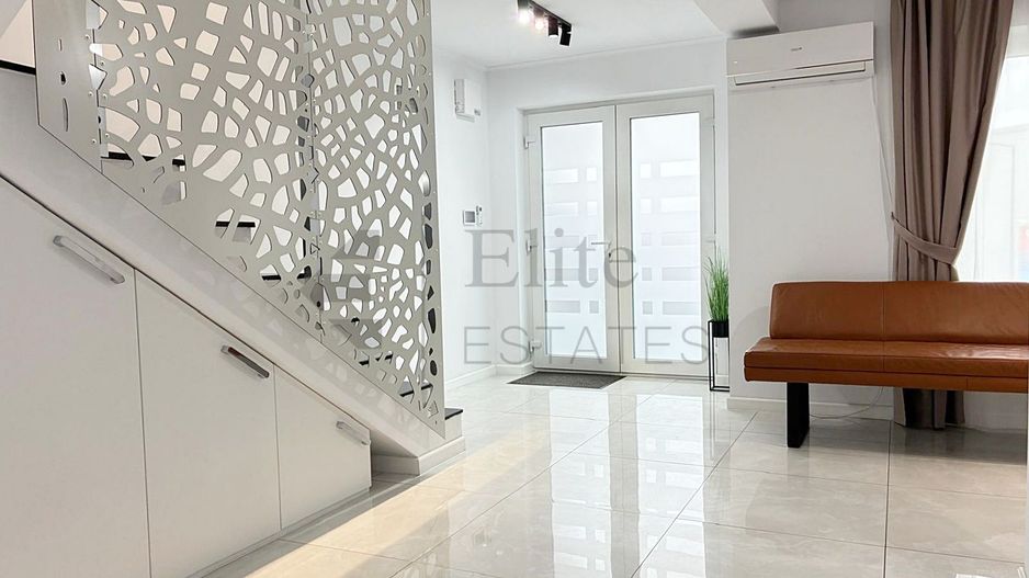 Casa premium cu 4 camere in Cartierul Grigorescu din Oradea - Poză 2