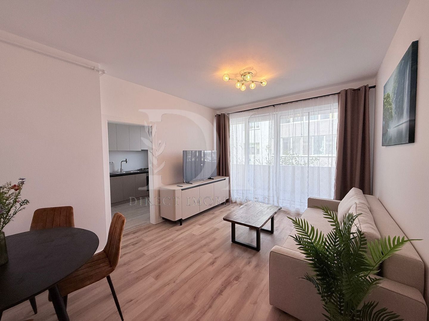 Apartament la cheie / etaj intermediar / Zona Cetatii - Poză 1