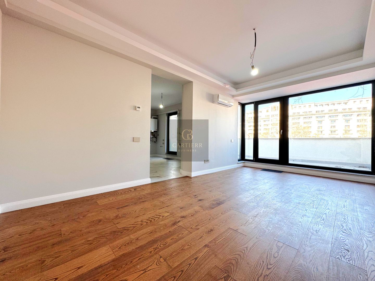 2 CAMERE + TERASĂ LA ETAJ | PALATUL PARLAMENTULUI | COMISION 0 - Poză 10